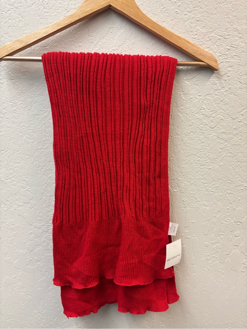 New w tags Liz Claiborne Scarf red ribbed Wool Blend Unisex